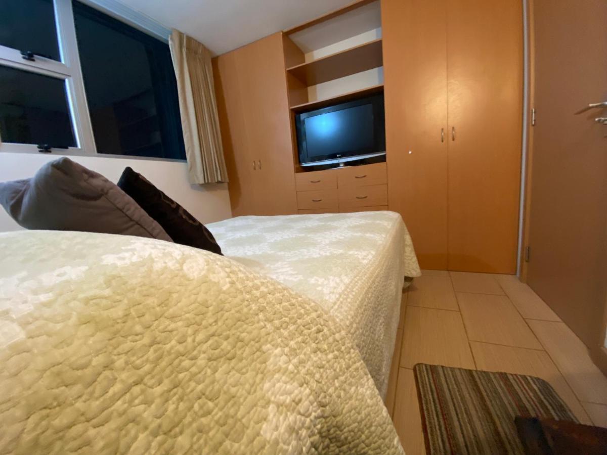 2 Rooms, 1 King Size Bed, 64" Smart Hdtv Guatemala City Luaran gambar