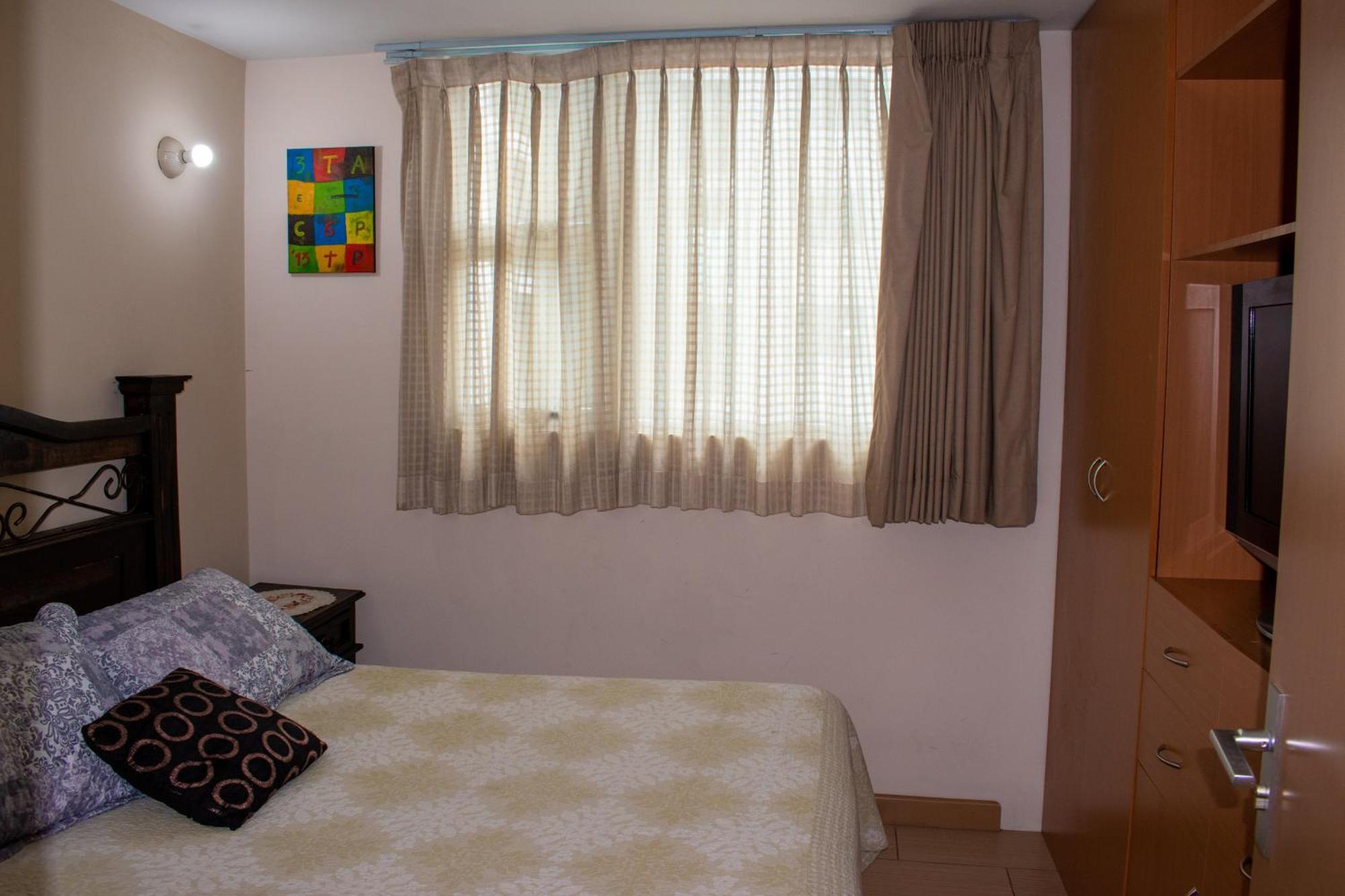 2 Rooms, 1 King Size Bed, 64" Smart Hdtv Guatemala City Luaran gambar